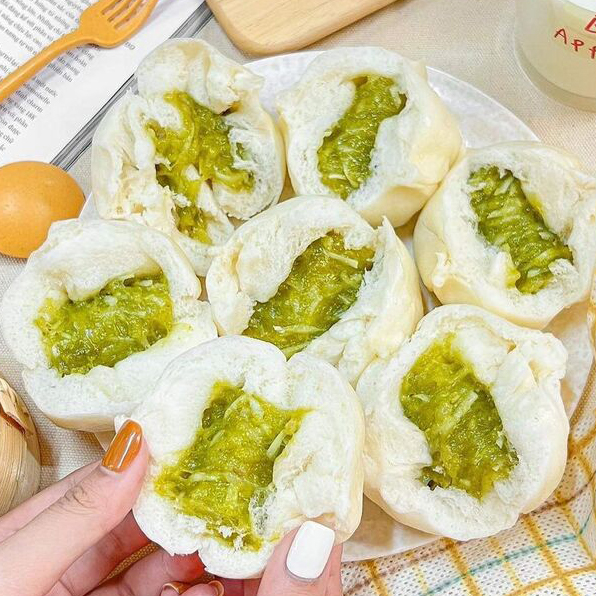 Bánh bao cốm cốt dừa lá dứa
